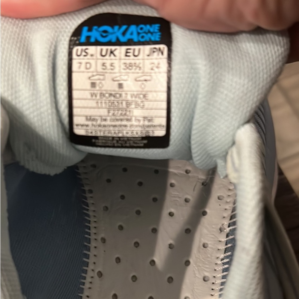 Hoka Bondi 7 - size 7D